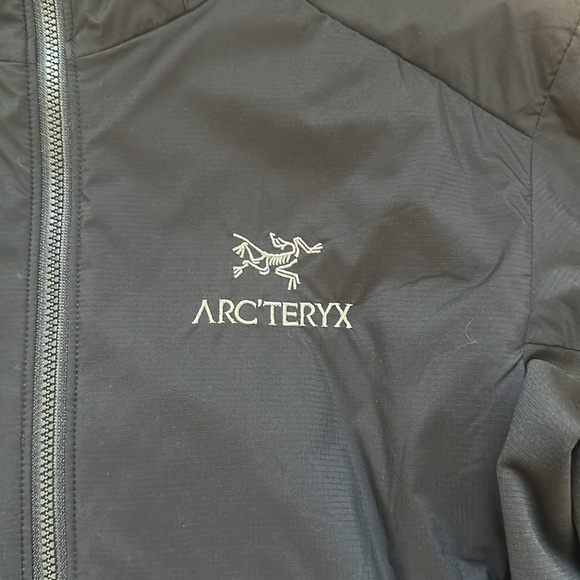 Arc'teryx Women's Atom Hoody - Picture 3 of 9
